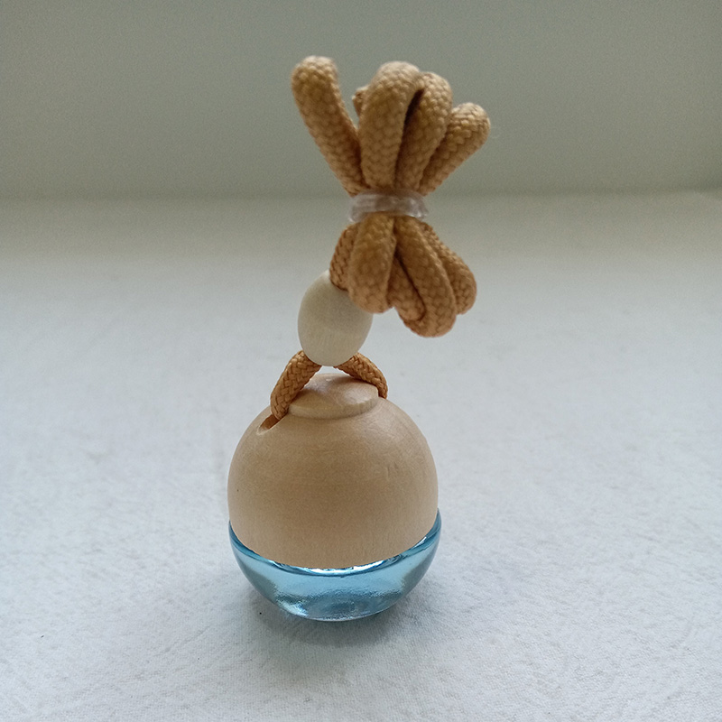 Okrúhly závesný parfum do auta/Vôňa do auta/Aróma do auta/Závesný osviežovač/Vôňa do auta/Osviežovač vzduchu do auta Parfum/Car Fresh